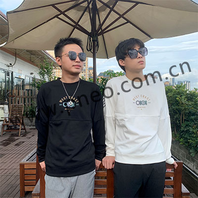 黑白色衛(wèi)衣定制穿搭